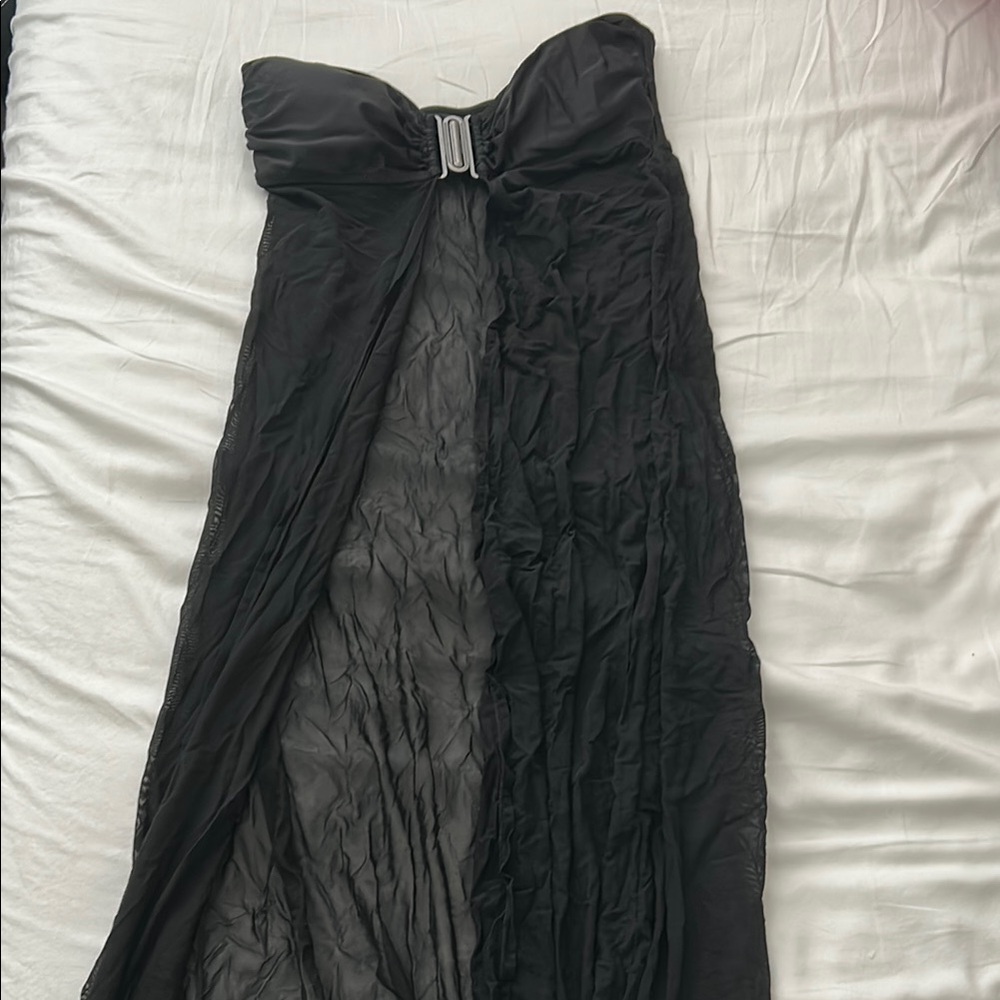 Elegant Black Strapless Dress